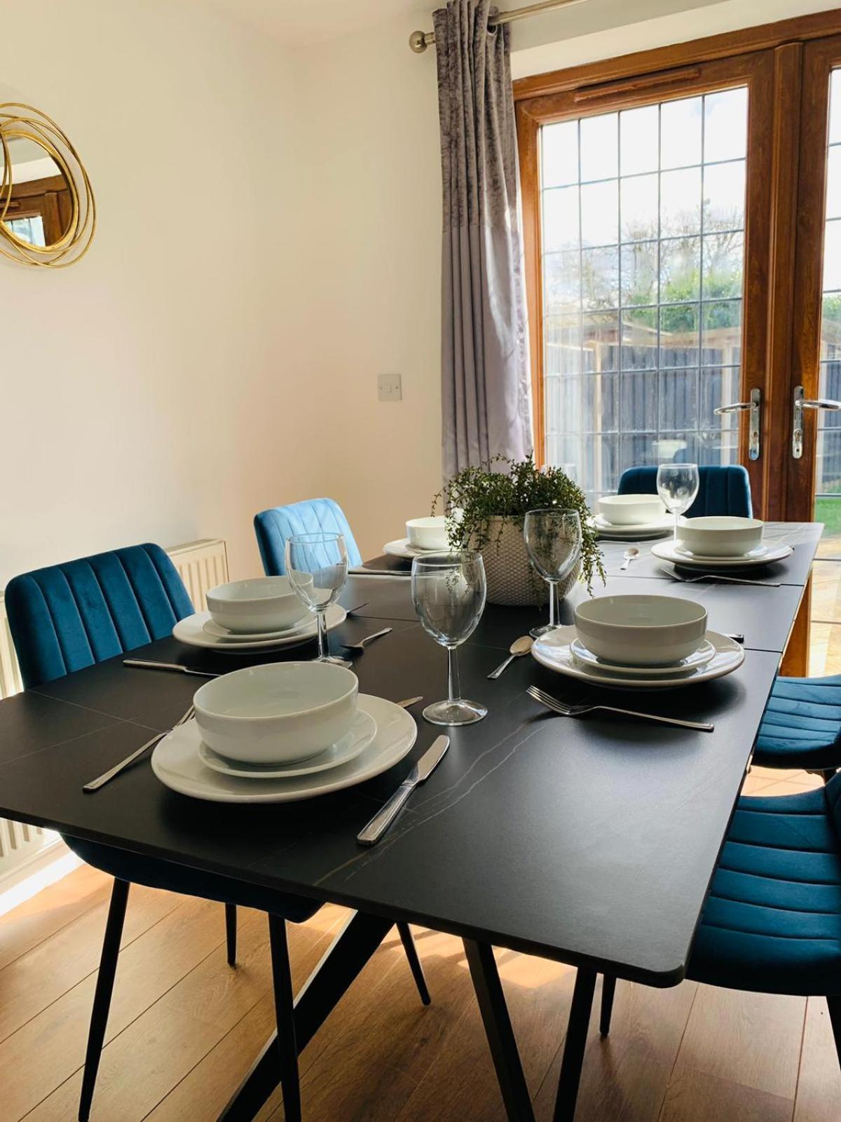 3Br House Ossett-Wakefield, Free Parking 3 Cars Wi Fi Long Stays Exterior photo